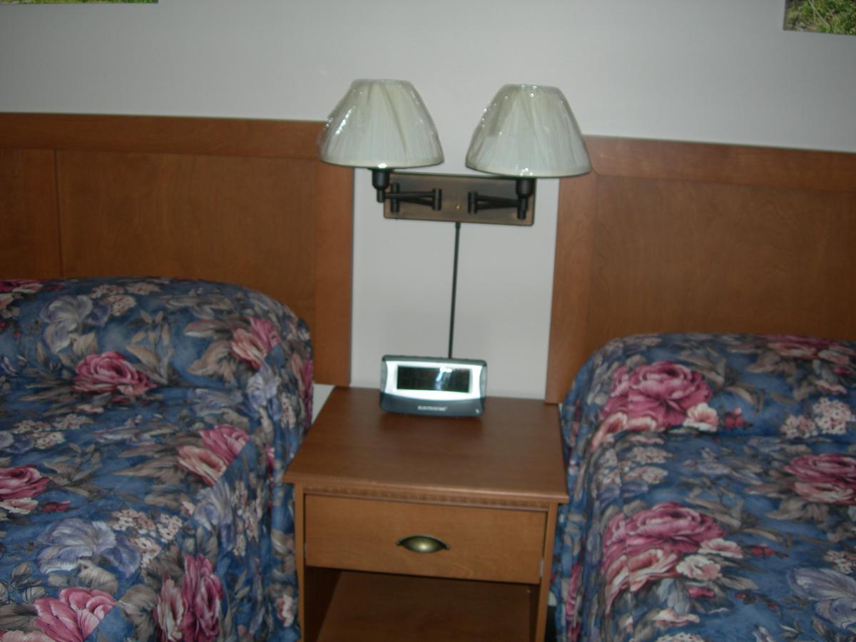 Hotel Motel Arnold Woburn エクステリア 写真